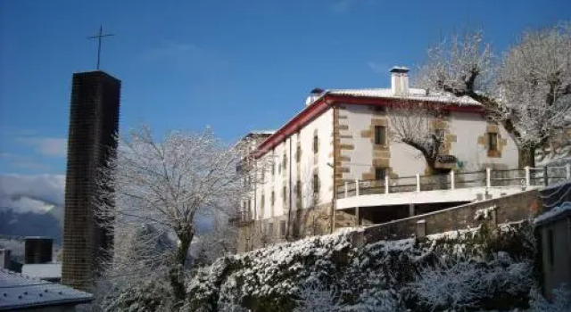 Goiko-Benta Ostatua, Rezerwuj Hotel Hotele w Baskonia z parkingiem, Parking