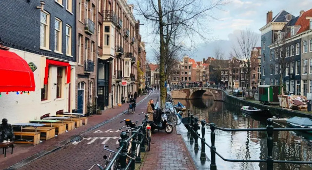 Апартаменты Bee Amsterdam - central apartment in the trendy Jordaan
