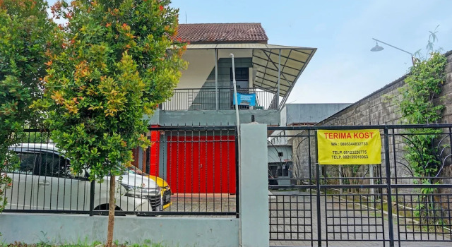 OYO Life 91896 Kost Bu Dewi Syariah