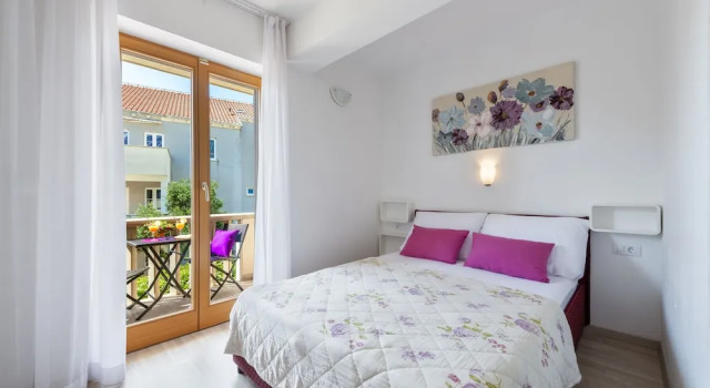 Двухместная студия с балконом и с видом на море Cina Apartments