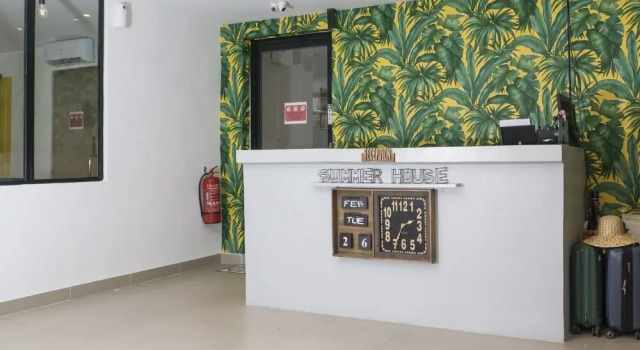 OYO 765 Summer House Bukit Bintang Hotel, Забронировать Отель Букит Бинтанг Куала-Лумпур