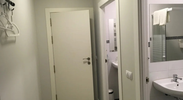 Трёхместный номер Standard Pensión La Bilbaina - Albergue Logroño