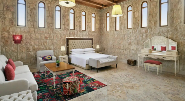 Люкс Al Samriya Hotel, Doha, Autograph Collection