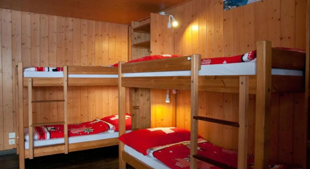 Кровать в общем номере Valley Hostel