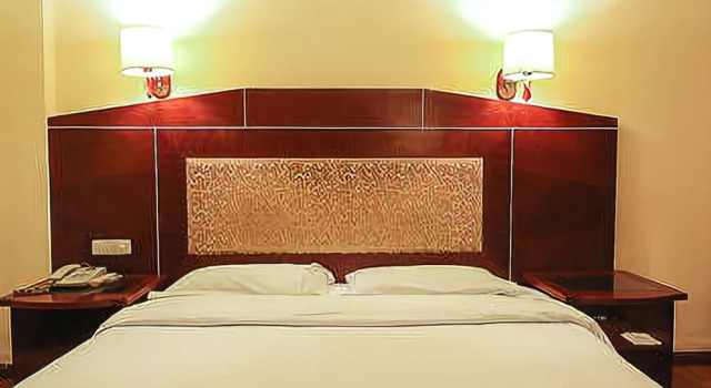 Overseas Chinese Hotel Haikou, Book Hotel Haikou Hainan