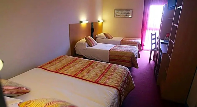 Семейный номер Standard The Originals City, Hôtel Le Pavillon, Béziers Est