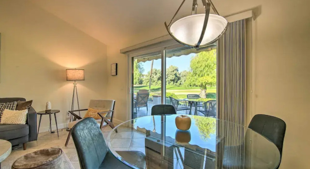 Updated Palm Desert Escape w/ Resort Amenities!, Забронировать Курортный отель Курортные отели Палм-Дезерт, Курортный отель