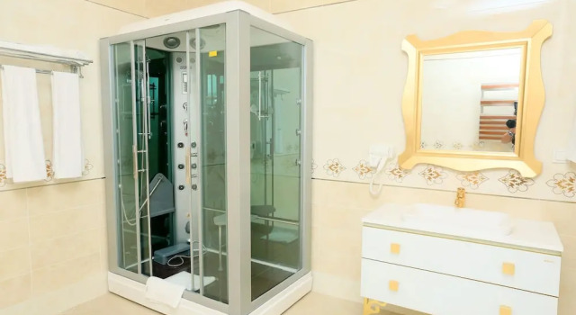 Люкс Royal Spring Hotel