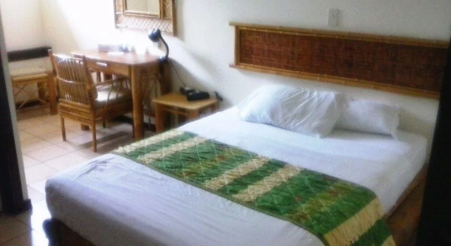 Paradise Inn