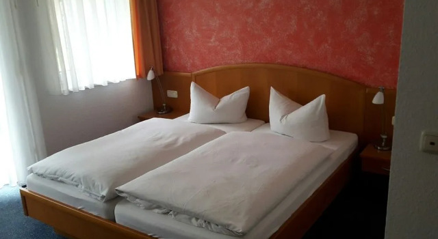 Hotel Kuhfelder Hof, Prenota Hotel Kuhfelde Altmark