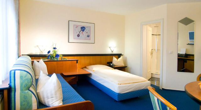 Номер Comfort Hotel Linderhof