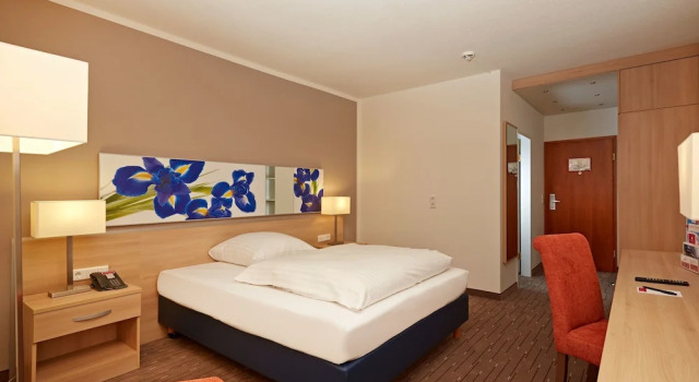Номер Comfort H+ Hotel Wiesbaden Niedernhausen