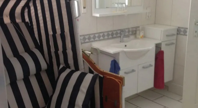 Четырёхместный номер Comfort с балконом Gästehaus Tante Tienchen 7 Minuten zu Fuss zum Europa Park , plus kostenloses Parkplatzticket Rulantica ,alle unsere Suiten haben einen Balkon