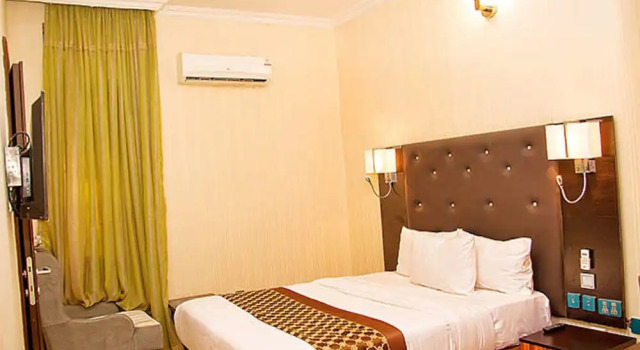 Lakeem Suites - Agboyin Surulere