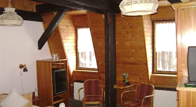 Hotel Koliba, Забронировать Отель Отели Мареанске-Лазне с парковкой, рядом с The Forest Spring, Парковка