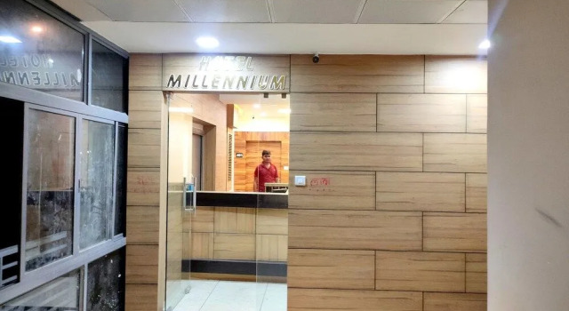 Hotel Millennium, Rezerwuj Hotel Sātej Gujarat