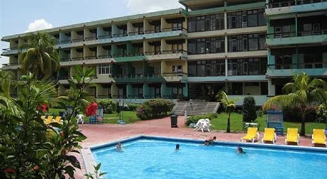 Islazul Hotel Zaza, Đặt Khách sạn Khách sạn ở Sancti Spiritus có hồ bơi, Hồ bơi