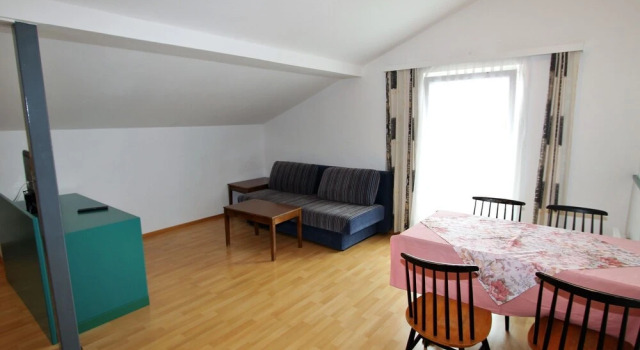 Spacious Apartment in Sankt Kanzian near Lake Klopein