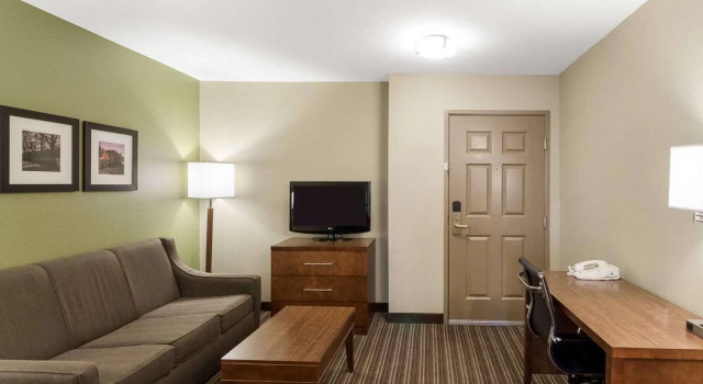 Двухместный люкс Comfort Inn & Suites Fayetteville-University Area