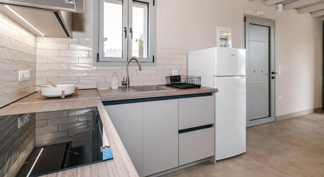 Семейный люкс с видом на бассейн Helichrysum Lofts