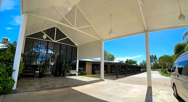 Номер Standard Albert Park Motor Inn - Pool and shaded parking