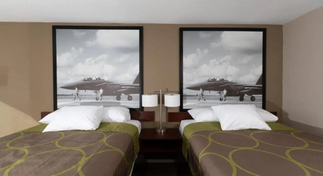 Четырёхместный номер Standard Super 8 by Wyndham Goldsboro
