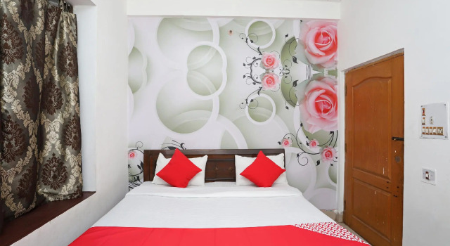Люкс Standard OYO 39868 Hotel Sabri Gulshan