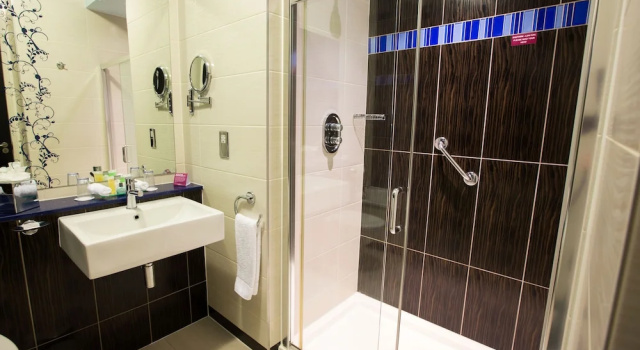 Номер Premium Crowne Plaza Dublin Blanchardstown by IHG