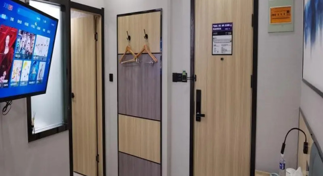 Двухместный номер Standard GreenTree Inn Taizhou Xinghua Bus Station Express Hotel