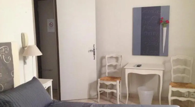 Двухместный номер Comfort Hôtel Les Magnanarelles