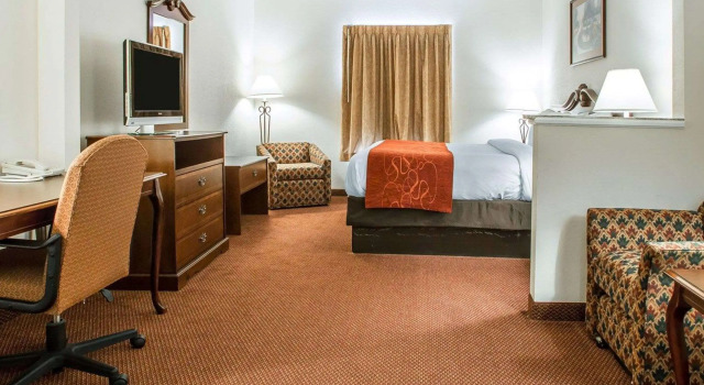 Четырёхместный люкс Comfort Suites - Jefferson City