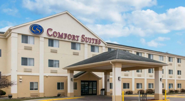 Люкс Comfort Suites Terre Haute University Area