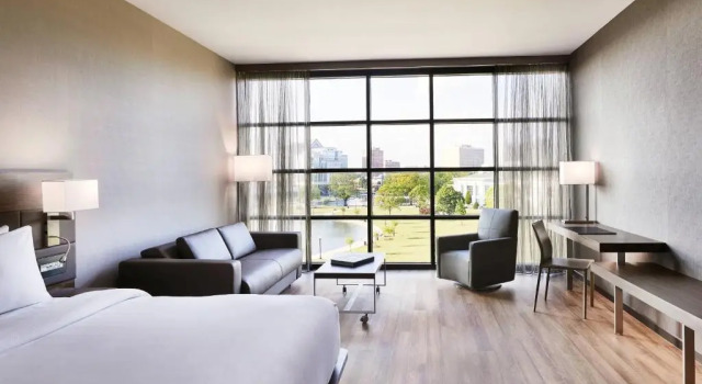 Двухместный номер Standard с видом на город AC Hotel by Marriott Huntsville Downtown