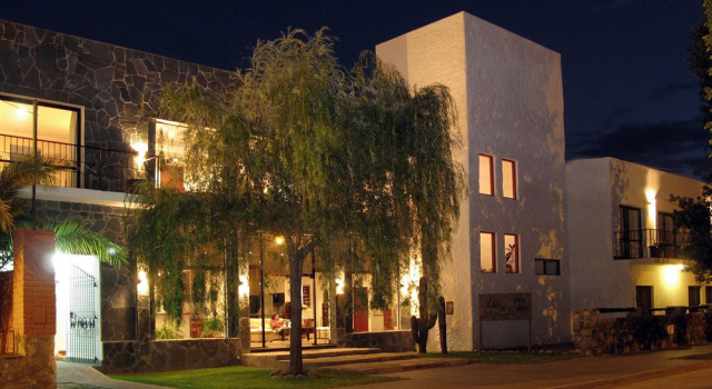 Hotel Los Sauces, Забронировать Отель Отели Кафайяте с завтраком, рядом с Винодельня Bodega El Esteco, Завтраки