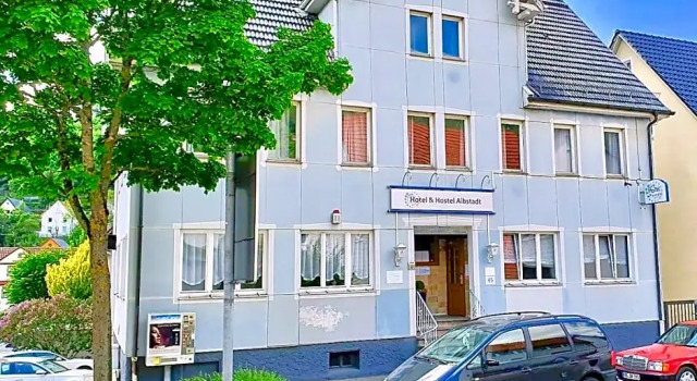Hotel & Hostel Albstadt, 预订 青年旅舍 阿尔布斯塔特 Swabian Alps