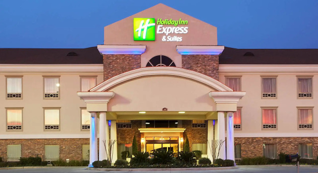 Четырёхместный номер Standard Holiday Inn Express Hotel & Suites Conroe I-45 North by IHG