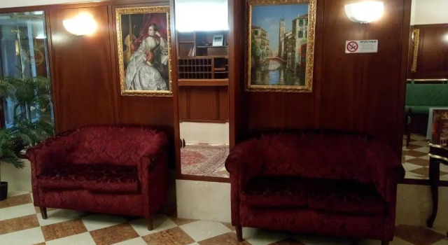 Трёхместный номер Standard Hotel Diana