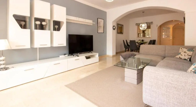 Ground Floor Apartment, Los Jardines de Santa Maria Elviria, Забронировать Апартаменты/квартира Марбелья Коста-дель-Соль, рядом с Теннисный и спортивный клуб Don Carlos