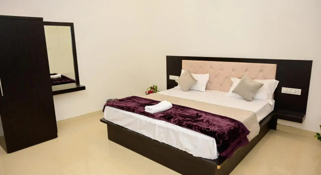 Pushkar Valley Resort, Забронировать Курортный отель Отели штата Раджастхана с бассейном, Бассейн