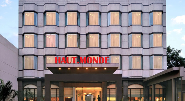 Hotel Haut Monde, Забронировать Отель Бизнес-отели Гургаон, 4* 5*