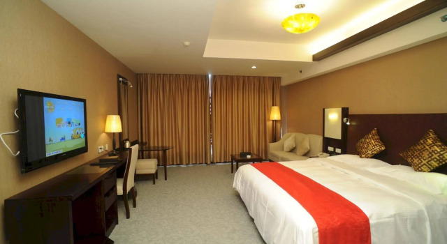 Golden Dragonball Hotel, Забронировать Отель Отели Гуйлинь 4 звезды, рядом с Zhengyang Pedestrian Street, 4*