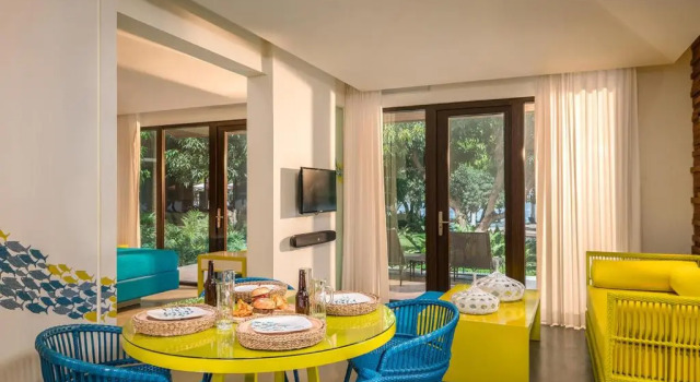 Люкс с 2 комнатами Astoria Palawan