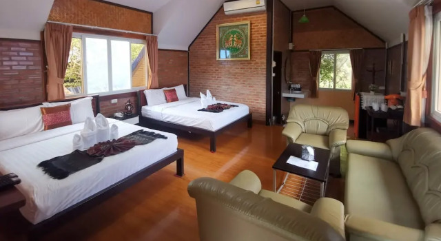 Двухместное бунгало Deluxe Banphu Montalang Resort