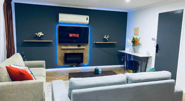 Flamingo Rentals - Modern 2-bed unit with SPA ideal for holiday and business travel, Book Hotel Mildura 
