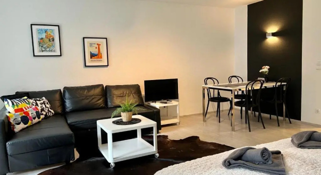 Jutta Deluxe Apartment #301, Varaa Huoneisto Hotellit Baijeri pysäköinnillä, Pysäköinti