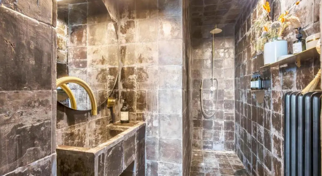 The Rooftop Suite Luxueuze Bohemian Penthouse, Rezerwuj Hotel Hotele w Bruksela z parkingiem, Parking