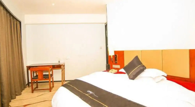 Guangzhou Zhongdao International Hotel, Rezervovat Hotel Hotely v Guangdong s bazénem, Bazén
