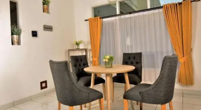 Dyah Suminar House, Book Guesthouse Umbulharjo 