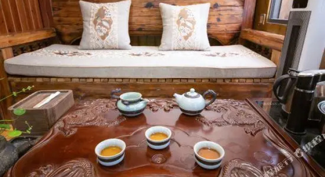 Xingfu Wutuobang Gufeng Qingshe Hostel, Book Hostel Xiangxi Hunan