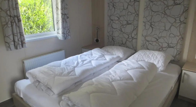 Chalet Wanama. Gelegen op het vakantiepark Het Lierderholt op de veluwe., Prenota Chalet Hotel a Gheldria con piscina, Piscina